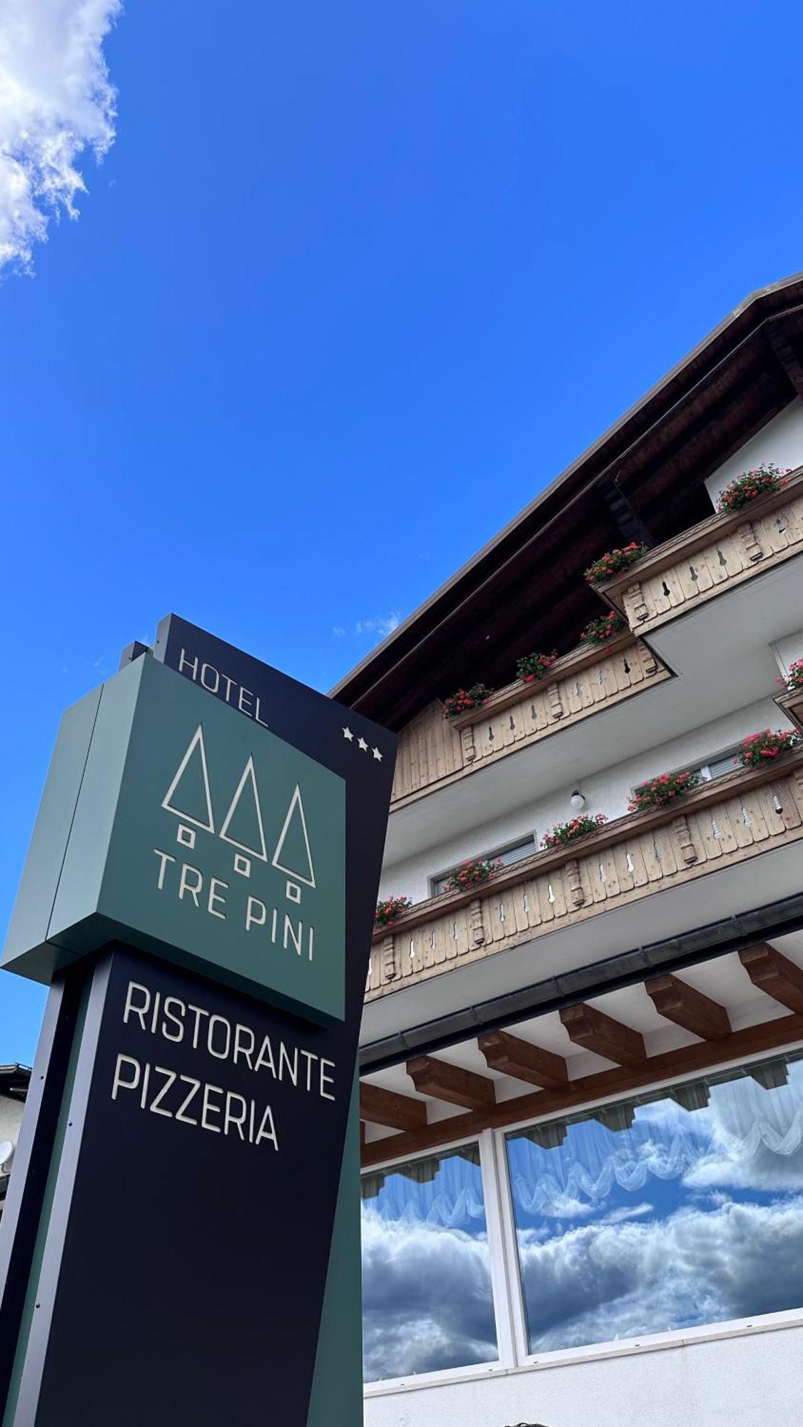 Hotel Tre Pini Danta Exterior photo